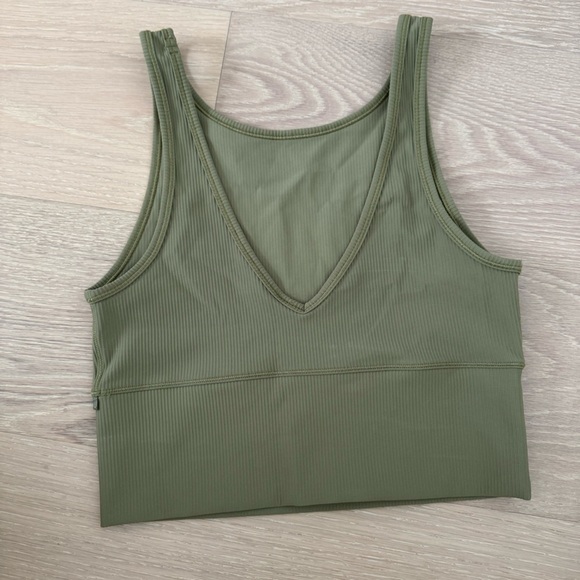 LULULEMON Power Pivot Ribbed Top - Picture 2 of 4